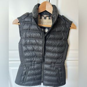 100% Authentic Burberry Black Puffer Vest XS Petite